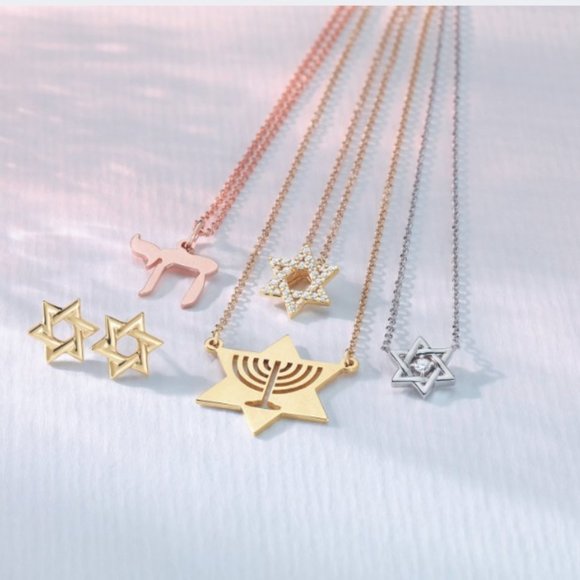 14K Yellow Menorah Star 16" Necklace - Picture 3 of 6